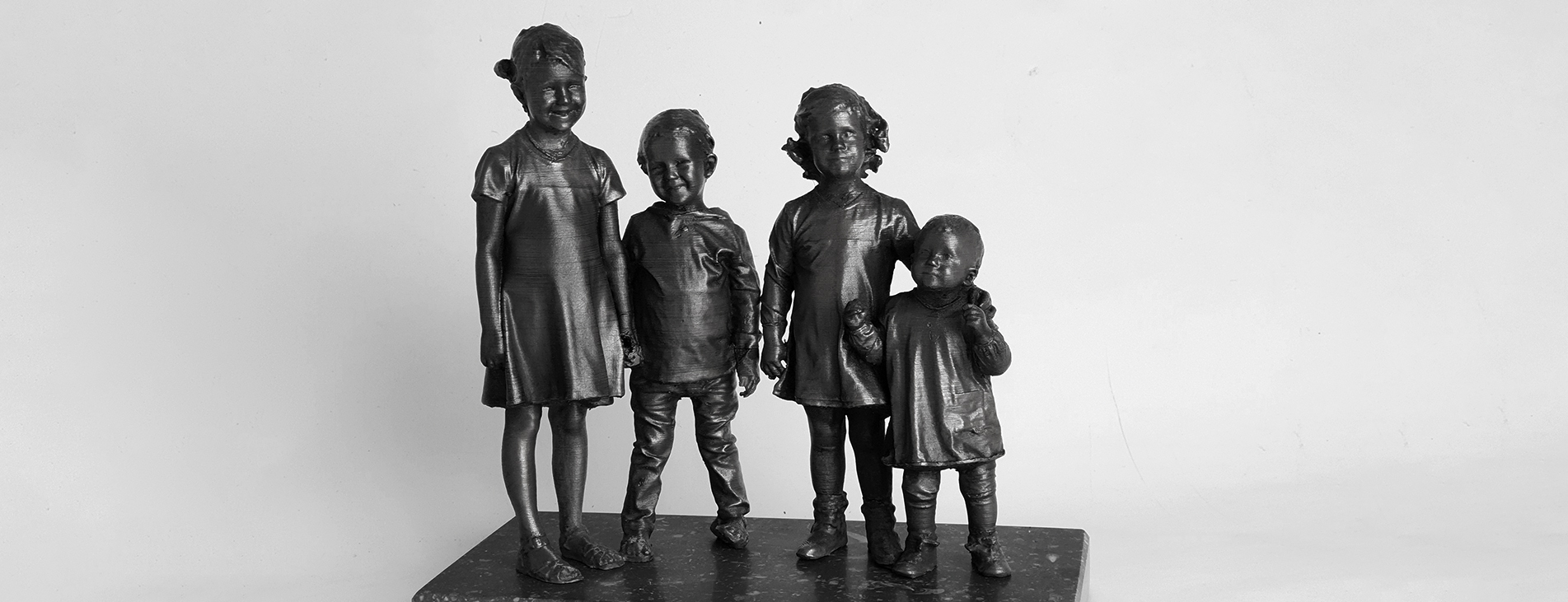 Bronzen beeldjes kinderen Bronzen beeldjes kinderen